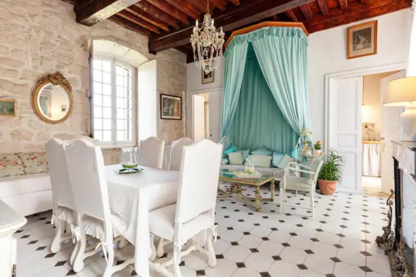 Spacieux Avec Deux Au Chateau * Valence (Gard)