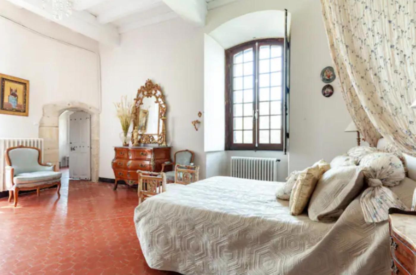 Spacieux Avec Deux Au Chateau * Valence (Gard)